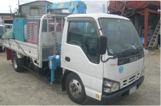 関西工業所のクレーン付貨物車の写真